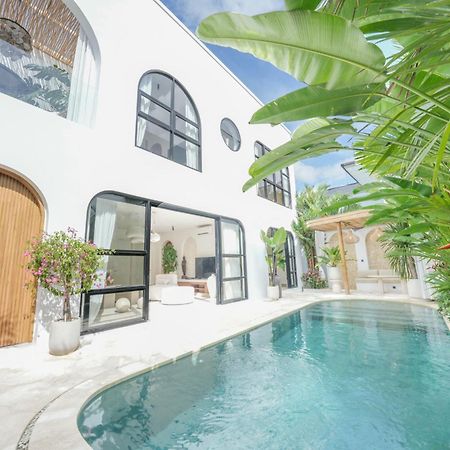 Villa Julia Blanca Kerobokan  Exterior photo
